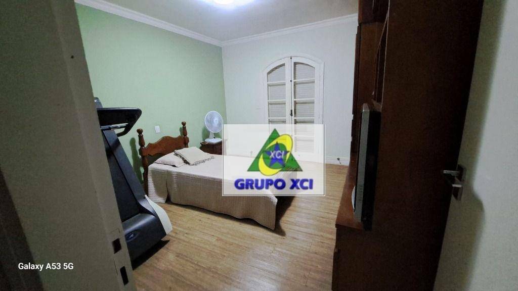 Casa para alugar com 4 quartos, 800m² - Foto 70