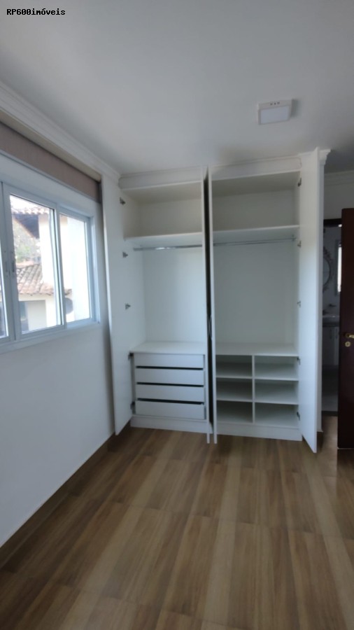 Casa para alugar com 4 quartos, 560m² - Foto 41