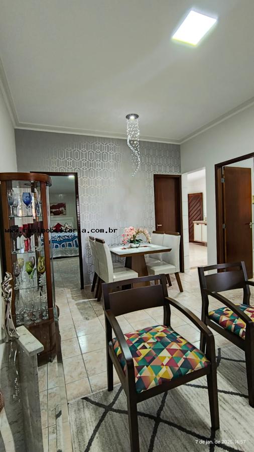 Casa à venda com 2 quartos, 56m² - Foto 10
