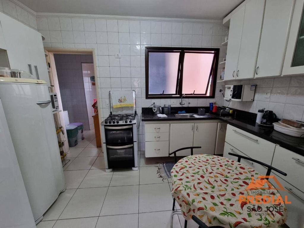 Apartamento à venda com 2 quartos, 105m² - Foto 8