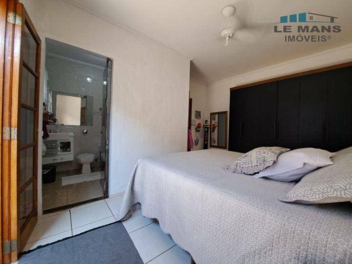 Casa à venda com 4 quartos, 185m² - Foto 20