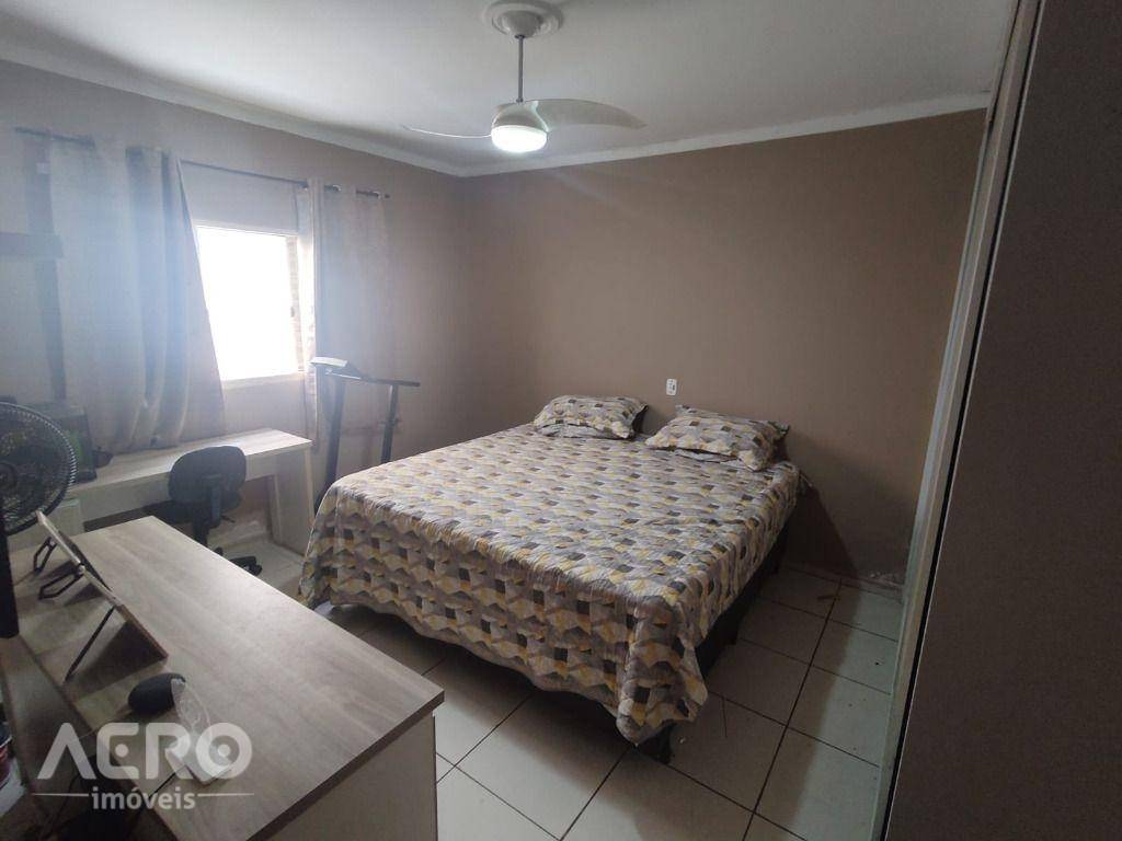 Casa à venda com 2 quartos, 135m² - Foto 5
