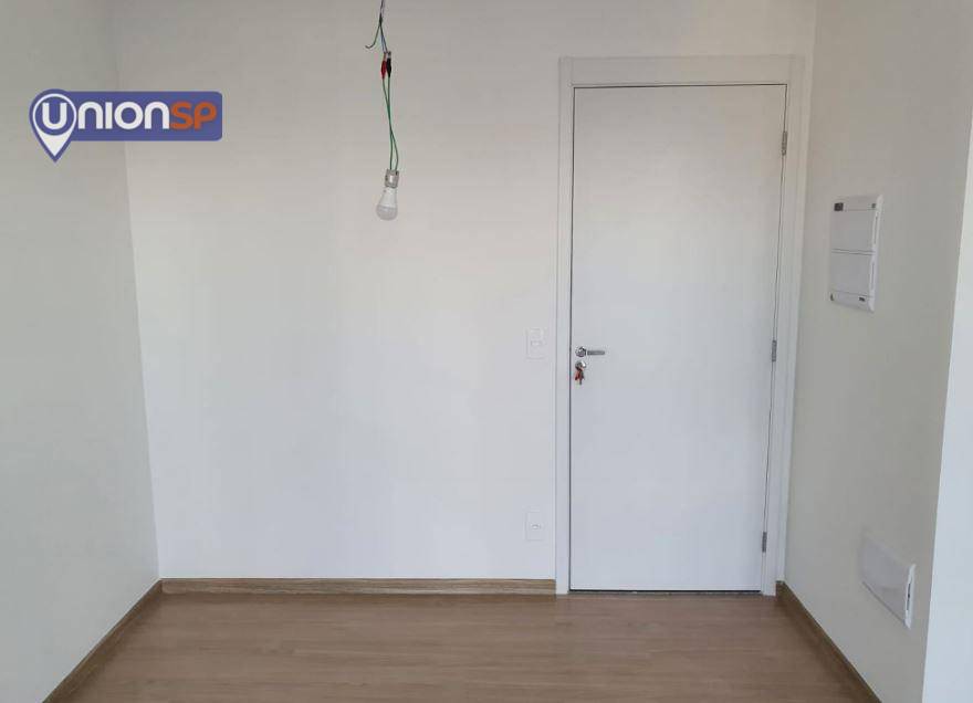 Apartamento à venda com 2 quartos, 43m² - Foto 2