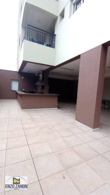 Apartamento para alugar com 2 quartos, 70m² - Foto 13