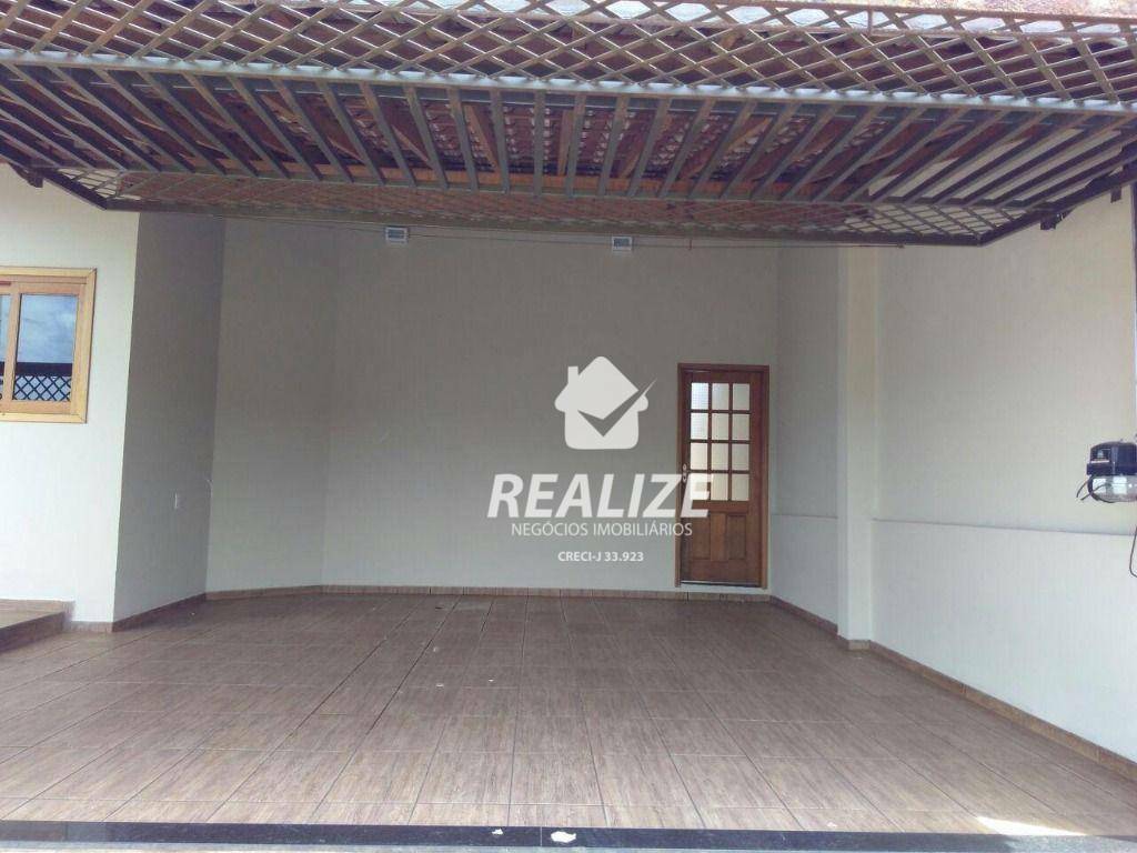 Casa à venda com 3 quartos, 180m² - Foto 26