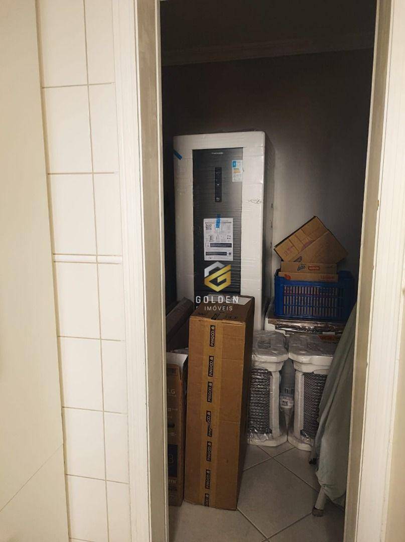 Apartamento à venda com 3 quartos, 130m² - Foto 14