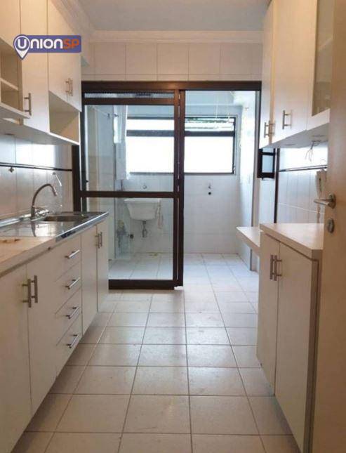 Apartamento à venda com 3 quartos, 93m² - Foto 8