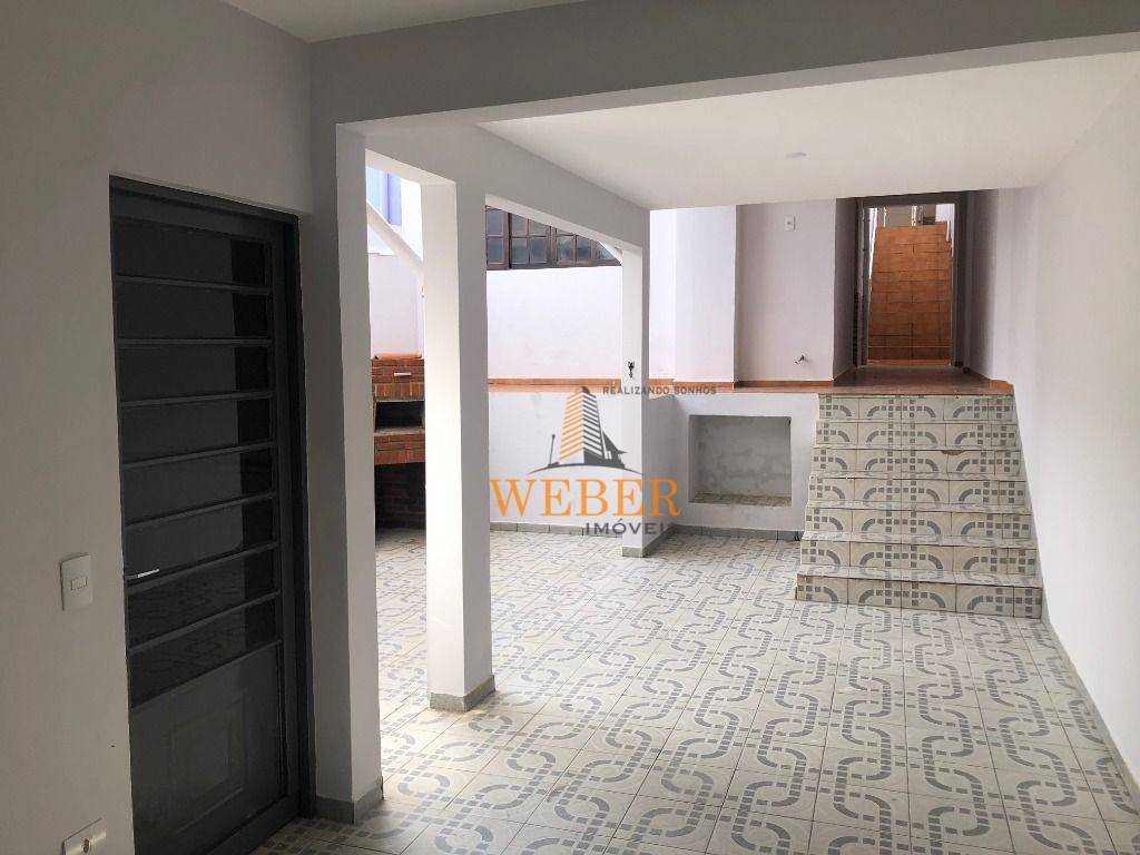 Casa à venda com 3 quartos, 130m² - Foto 14