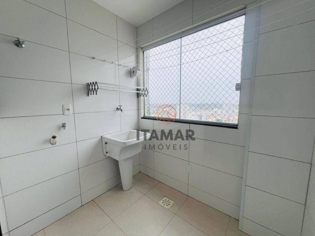 Apartamento para alugar com 3 quartos, 95m² - Foto 13