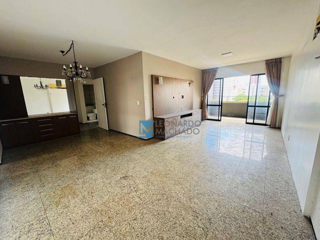 Apartamento à venda com 3 quartos, 134m² - Foto 1