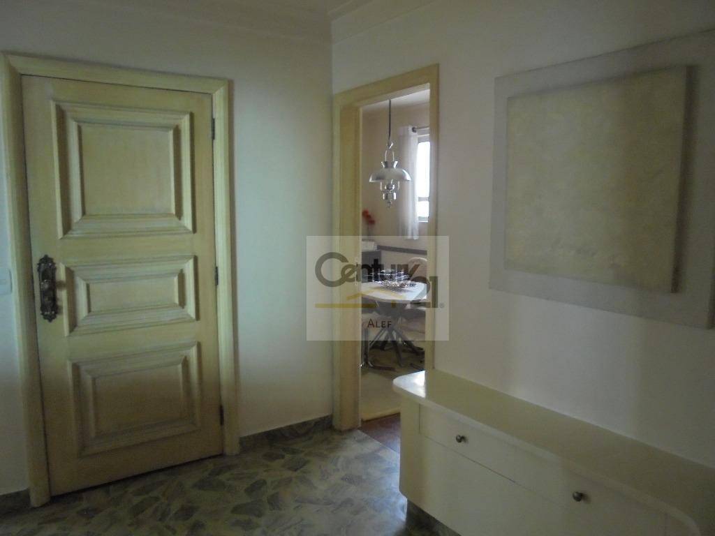 Apartamento à venda com 4 quartos, 210m² - Foto 22