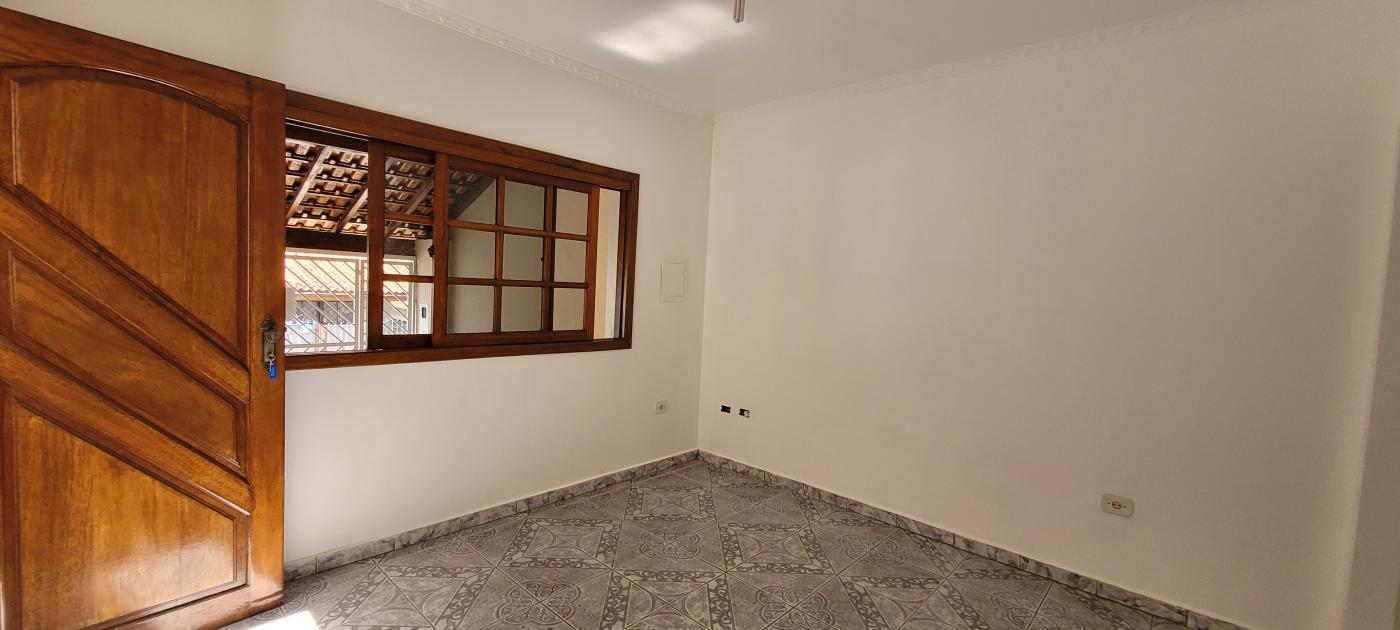 Casa à venda com 2 quartos, 125m² - Foto 4