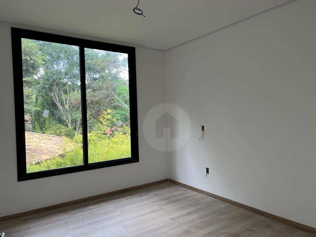 Casa à venda com 3 quartos, 300m² - Foto 15