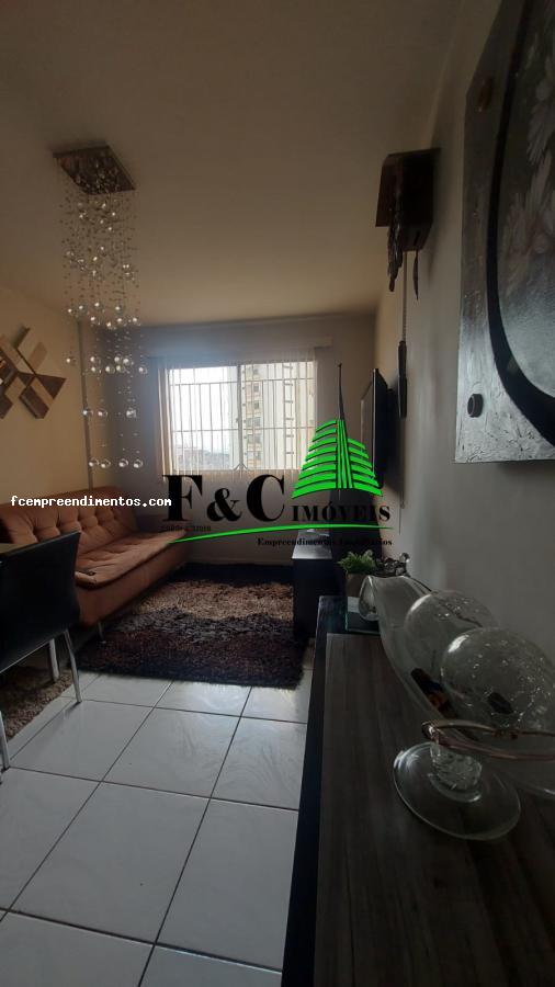 Apartamento à venda com 2 quartos, 61m² - Foto 1