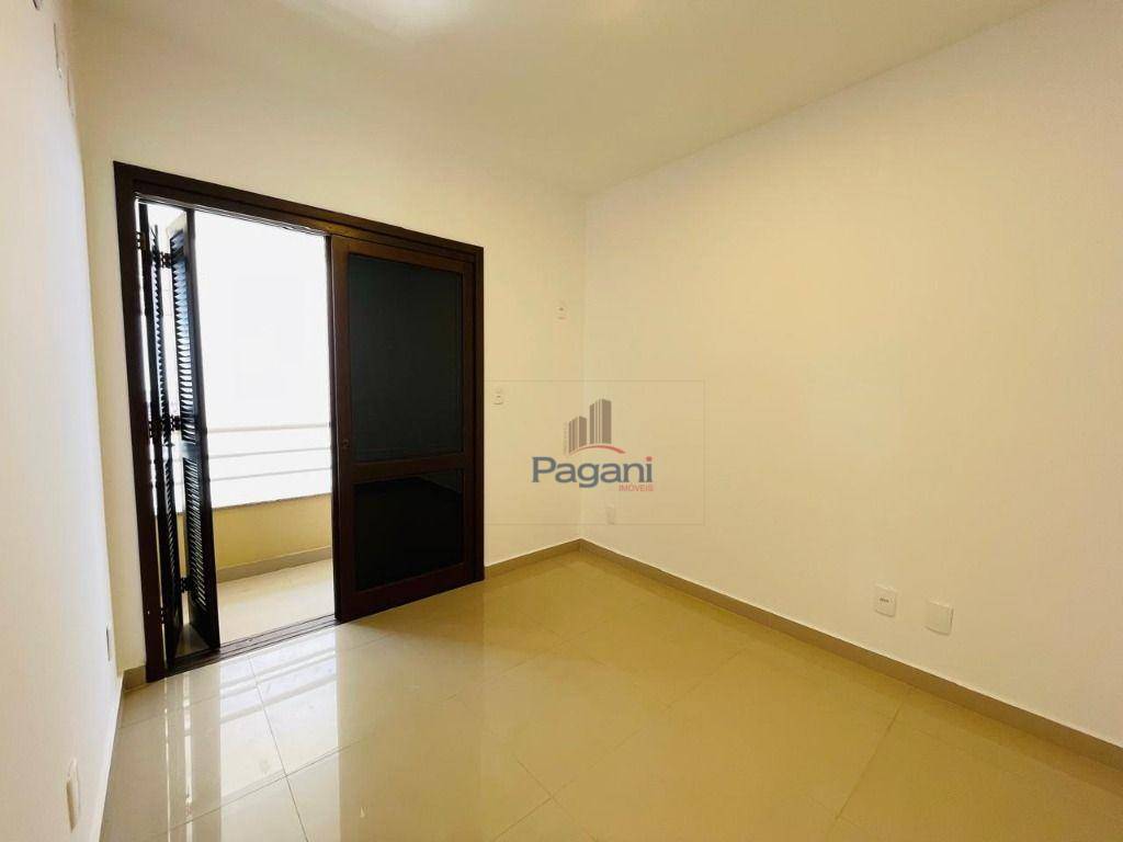 Casa, 4 quartos, 259 m² - Foto 42