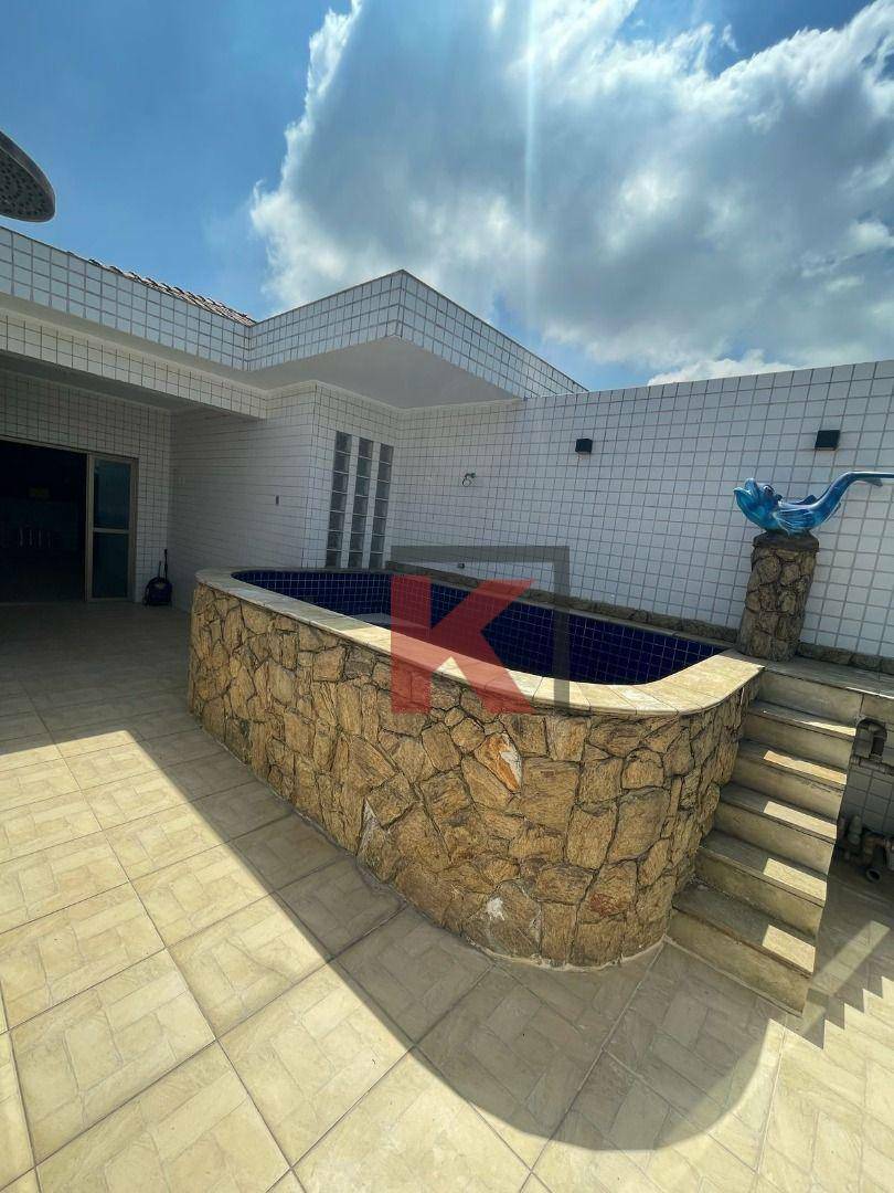 Casa de Condomínio à venda com 5 quartos, 192m² - Foto 4