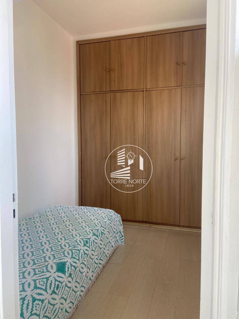 Apartamento à venda com 3 quartos, 218m² - Foto 26