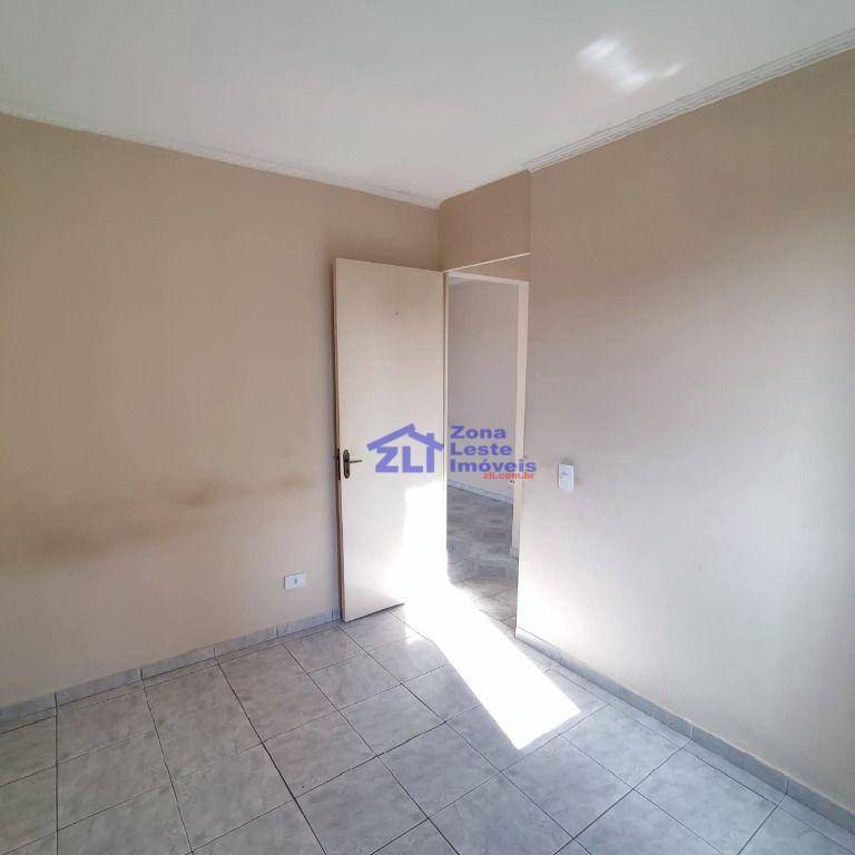 Apartamento à venda com 2 quartos, 45m² - Foto 11