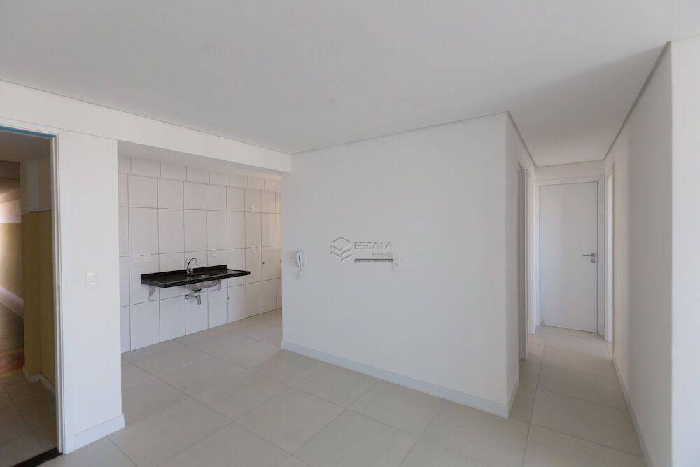 Apartamento à venda com 3 quartos, 77m² - Foto 18