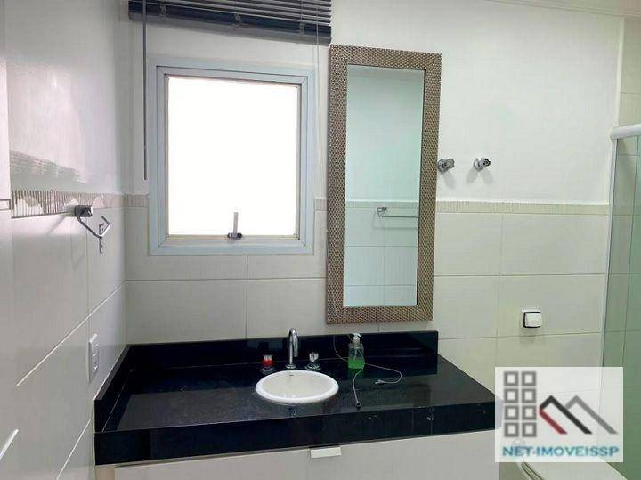 Casa de Condomínio para alugar com 4 quartos, 350m² - Foto 12