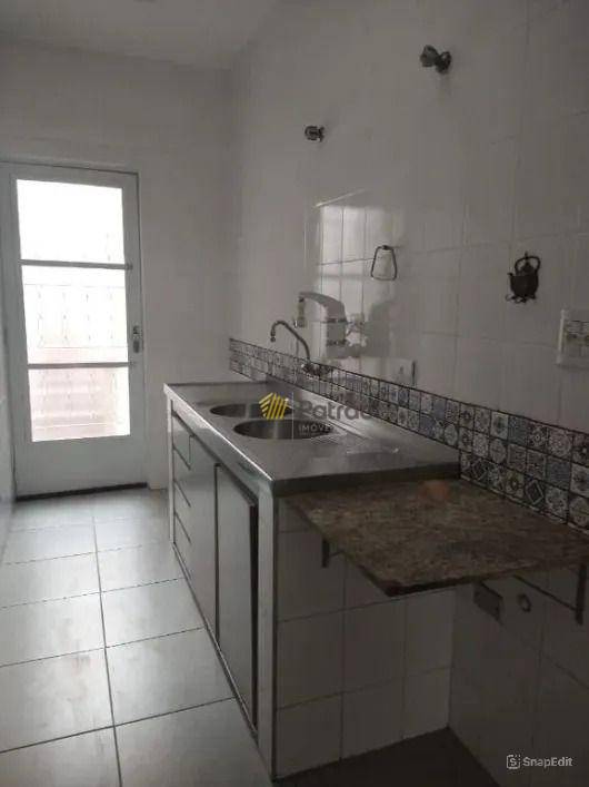 Casa à venda com 3 quartos, 130m² - Foto 47