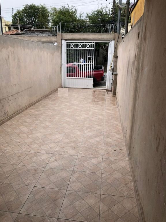 Sobrado à venda com 2 quartos, 95m² - Foto 2