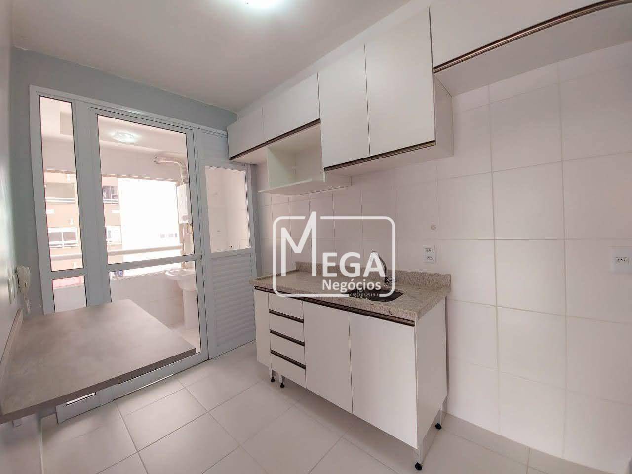 Apartamento à venda com 3 quartos, 71m² - Foto 2