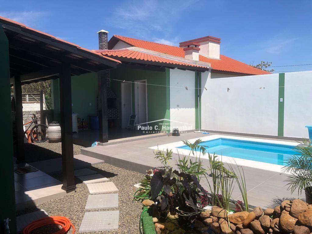 Casa à venda com 3 quartos, 210m² - Foto 2