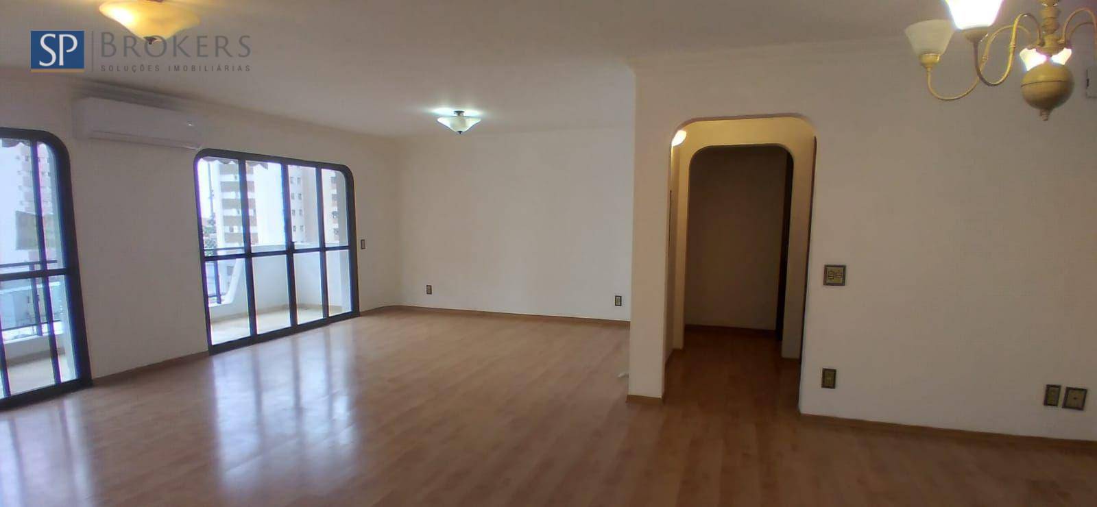 Apartamento à venda com 3 quartos, 245m² - Foto 2