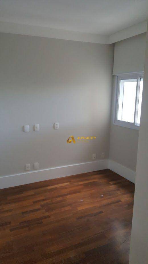 Apartamento para alugar com 3 quartos, 202m² - Foto 15