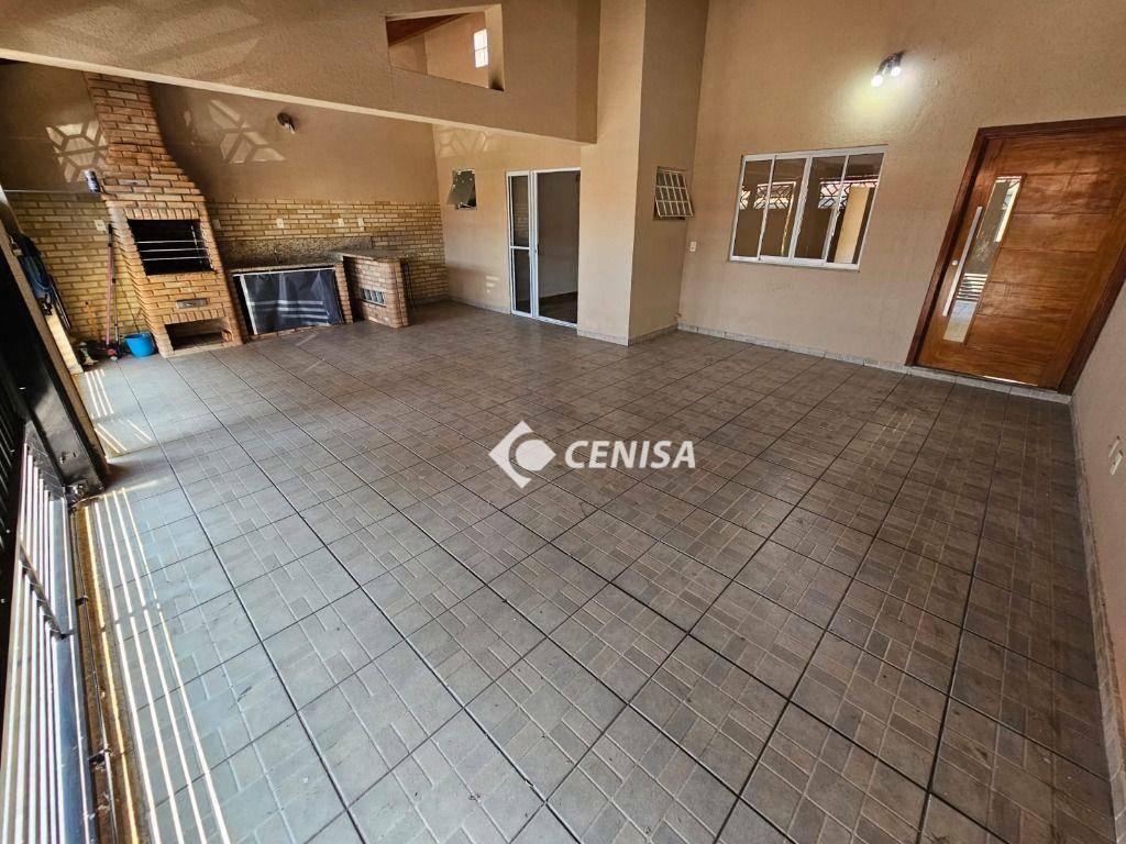 Casa à venda com 3 quartos, 140m² - Foto 4