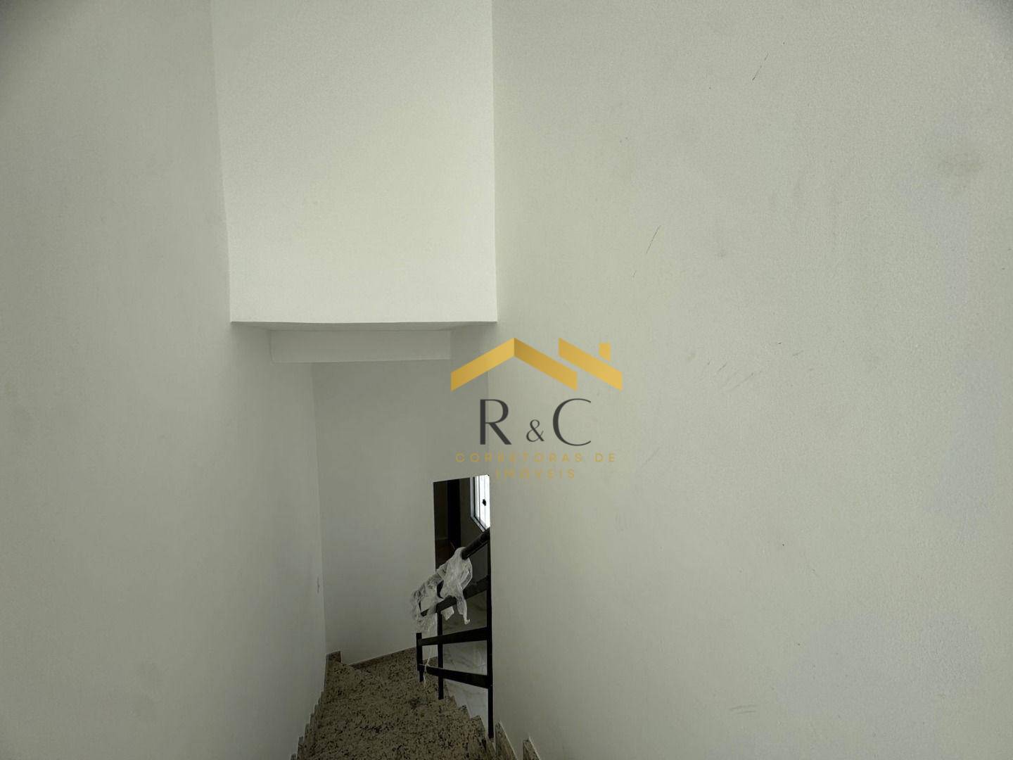 Casa à venda com 3 quartos, 81m² - Foto 15