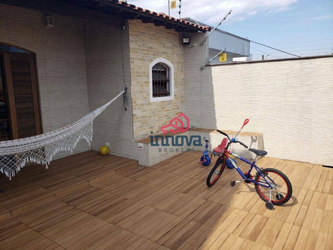 Casa à venda com 3 quartos, 218m² - Foto 25