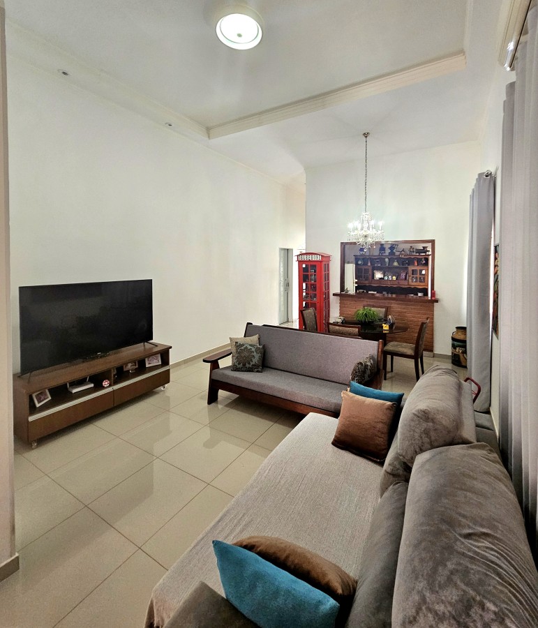 Casa à venda com 3 quartos, 250m² - Foto 7