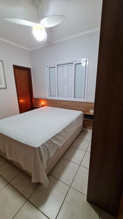 Apartamento à venda com 2 quartos, 64m² - Foto 12