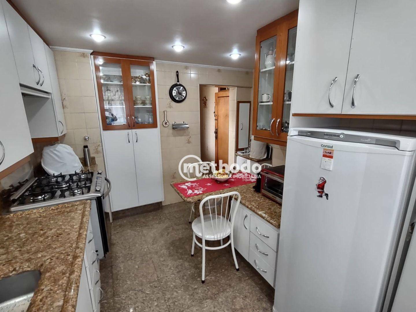 Apartamento à venda com 3 quartos, 212m² - Foto 24