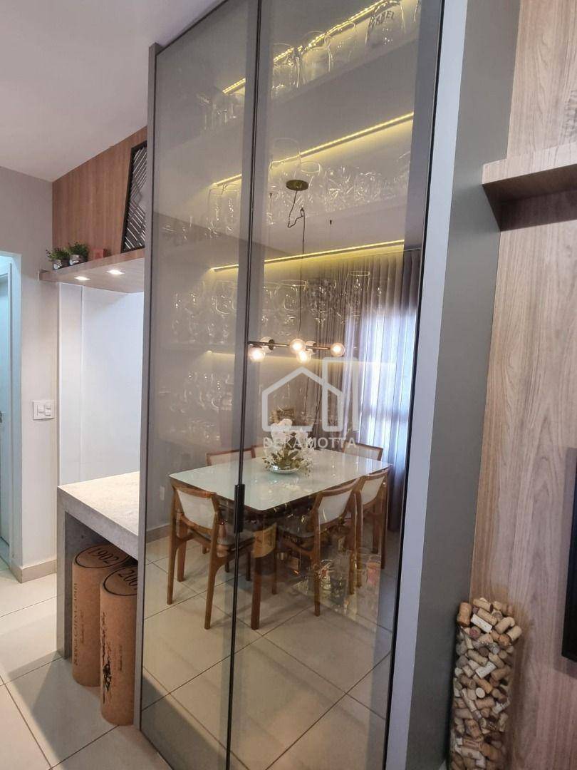 Apartamento à venda com 2 quartos, 77m² - Foto 18