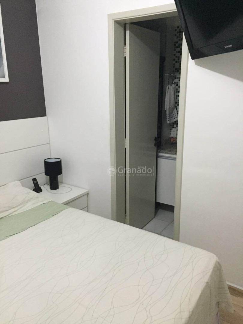 Apartamento à venda com 3 quartos, 70m² - Foto 14