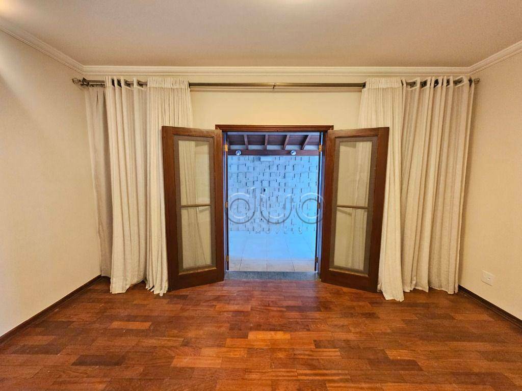 Casa de Condomínio para alugar com 3 quartos, 390m² - Foto 40