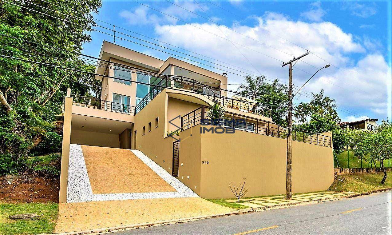 Casa à venda com 6 quartos, 680m² - Foto 2