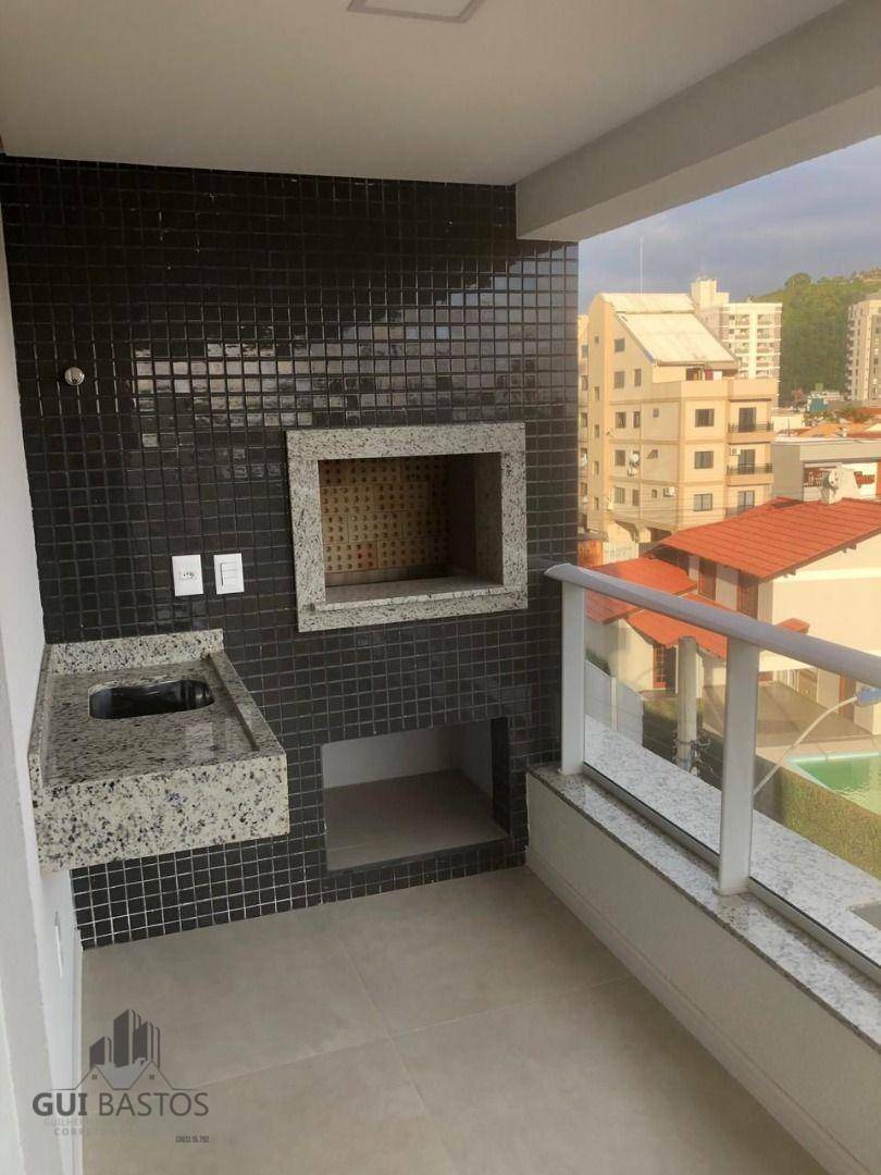 Apartamento à venda com 3 quartos, 107m² - Foto 4