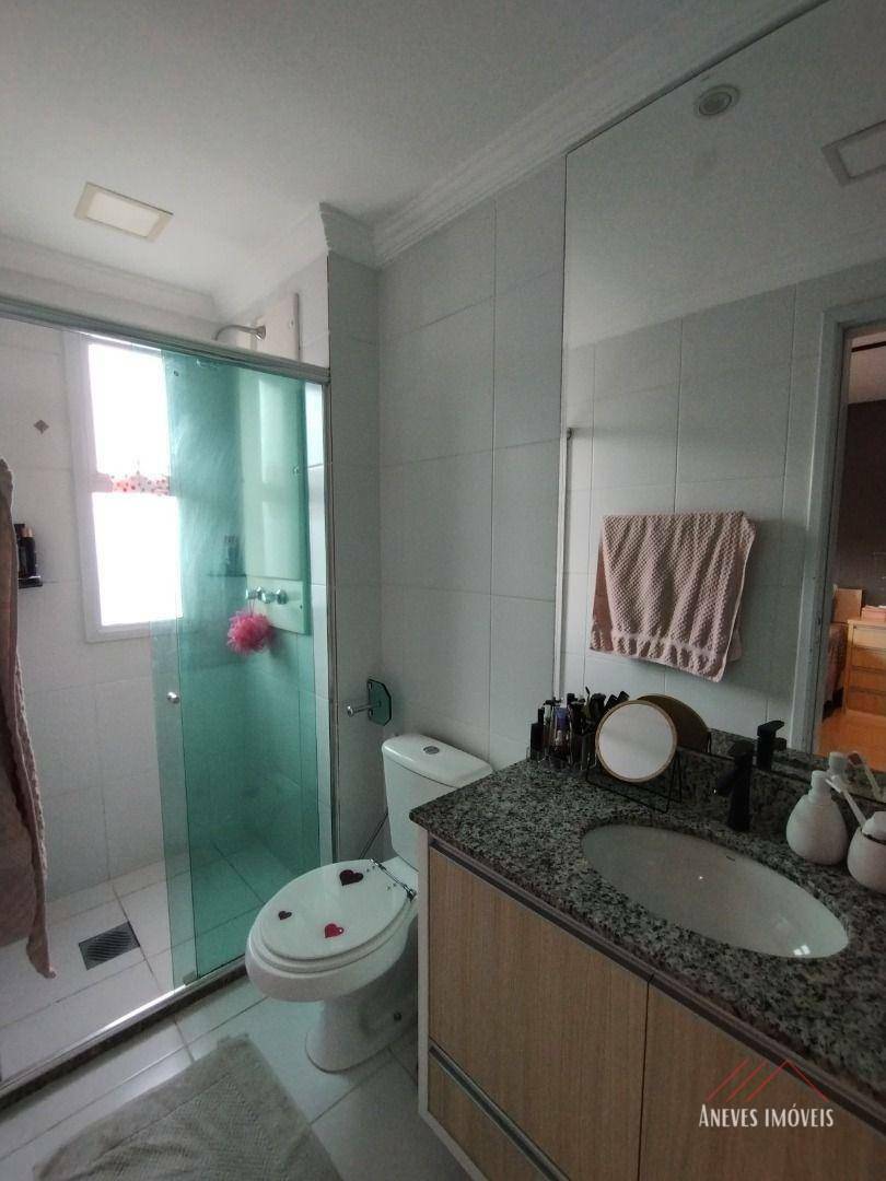 Apartamento à venda com 3 quartos, 145m² - Foto 8