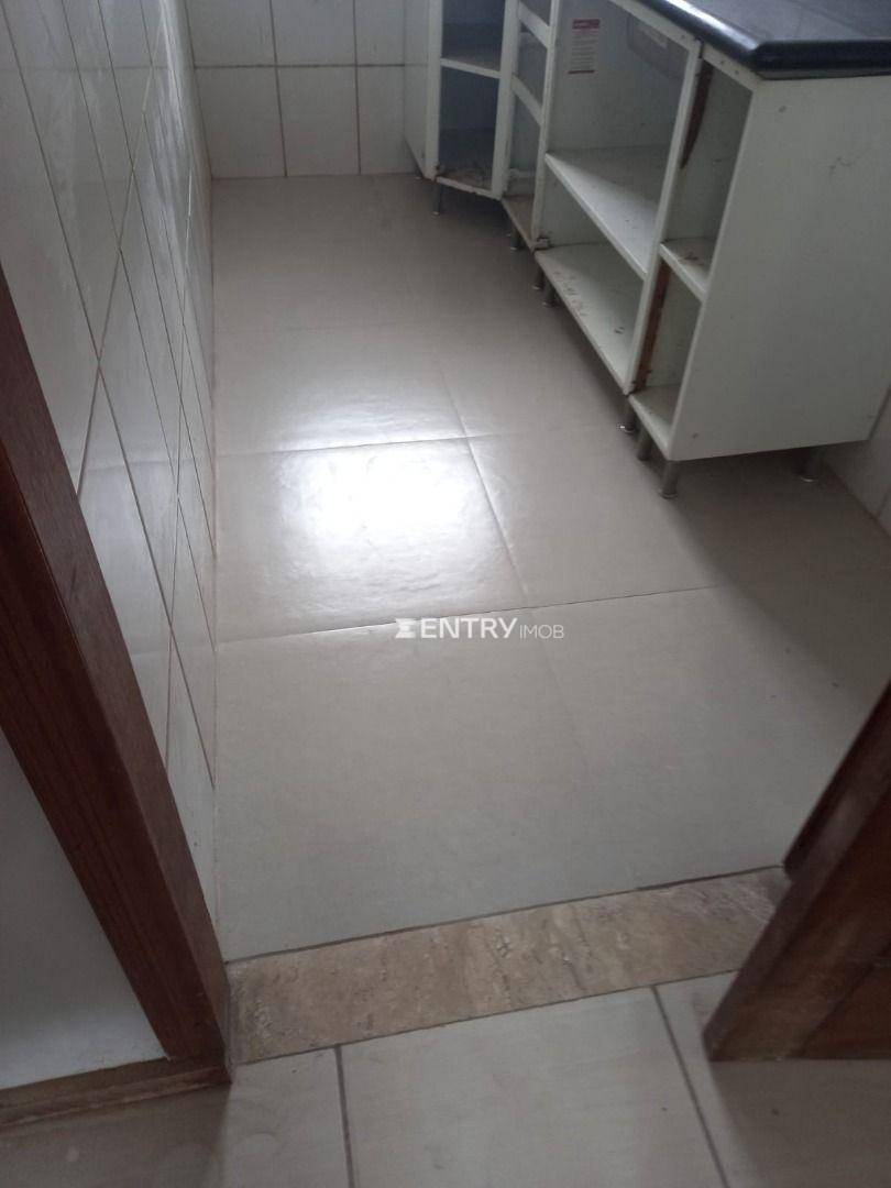 Casa à venda com 3 quartos, 85m² - Foto 5