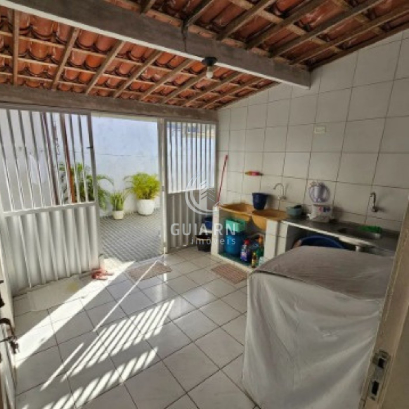 Casa à venda com 5 quartos, 240m² - Foto 12