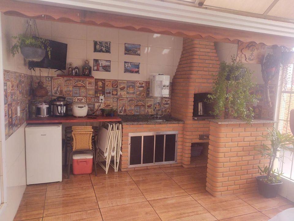 Casa à venda com 2 quartos, 220m² - Foto 23