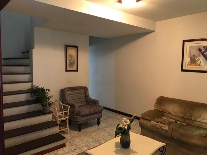 Apartamento à venda com 3 quartos, 74m² - Foto 2