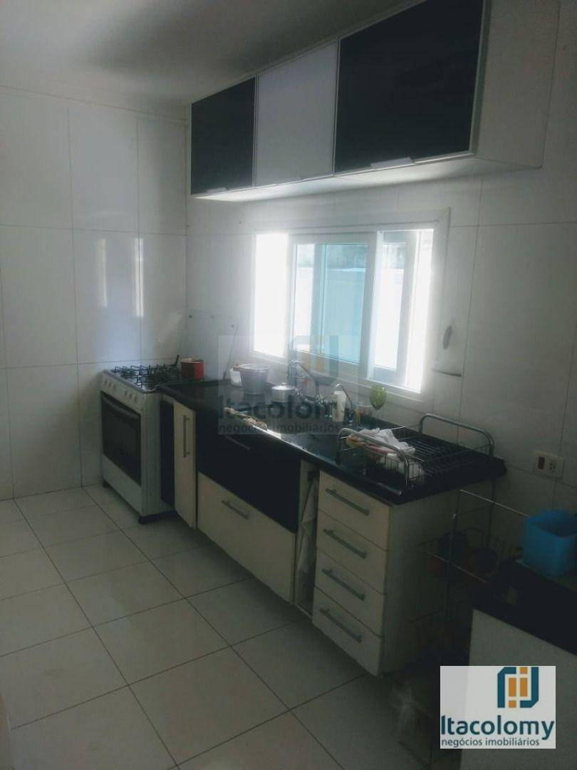 Casa de Condomínio à venda com 4 quartos, 310m² - Foto 17