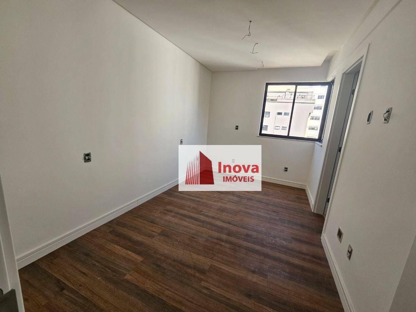 Apartamento à venda com 4 quartos, 170m² - Foto 32