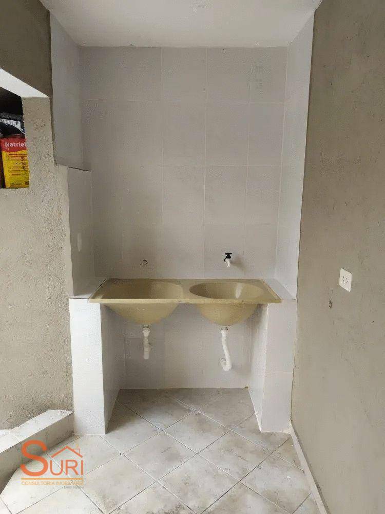 Casa à venda com 4 quartos, 303m² - Foto 5