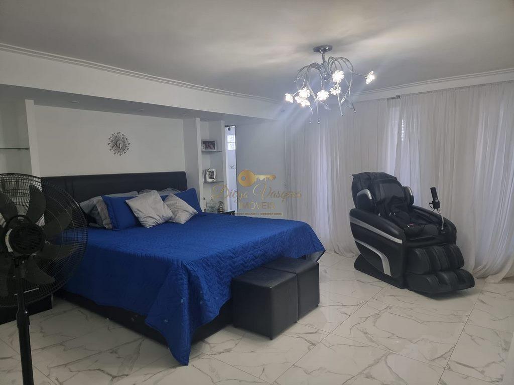 Casa à venda com 3 quartos, 1150m² - Foto 16